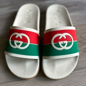 Gucci Rubber GG Interlock Slide NIB SZ 38